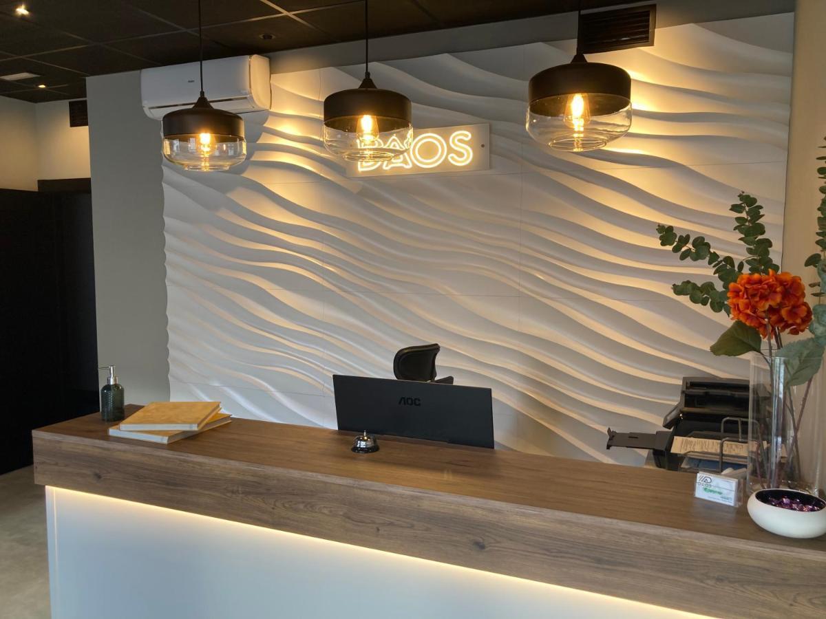 Daos Suites & Terrace Marbella Bagian luar foto