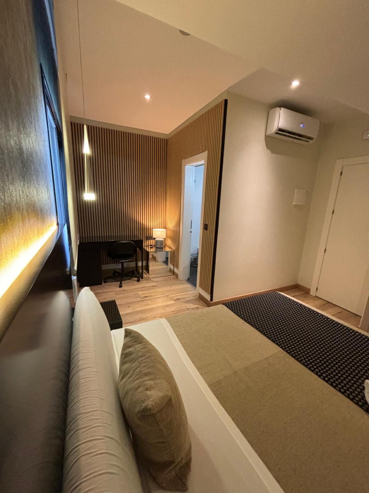 Daos Suites & Terrace Marbella Bagian luar foto